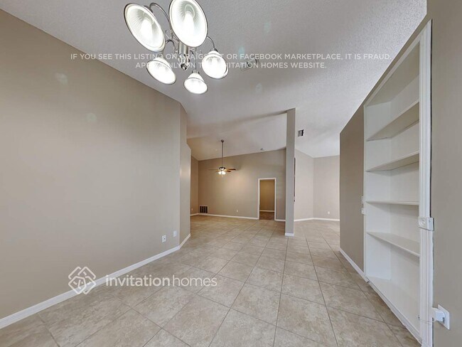 Foto del edificio - 993 High Point Loop