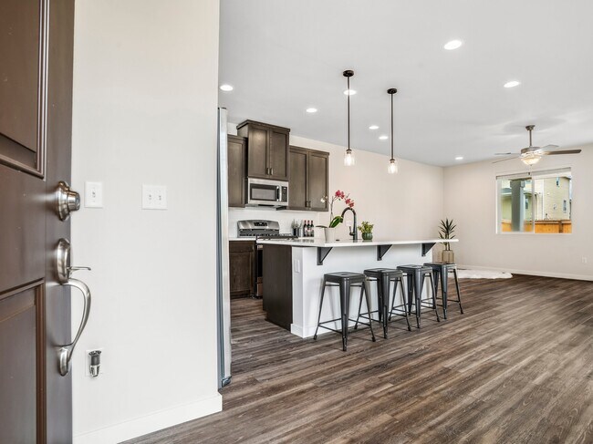 Building Photo - 3168 N Pioneer Canyon Dr