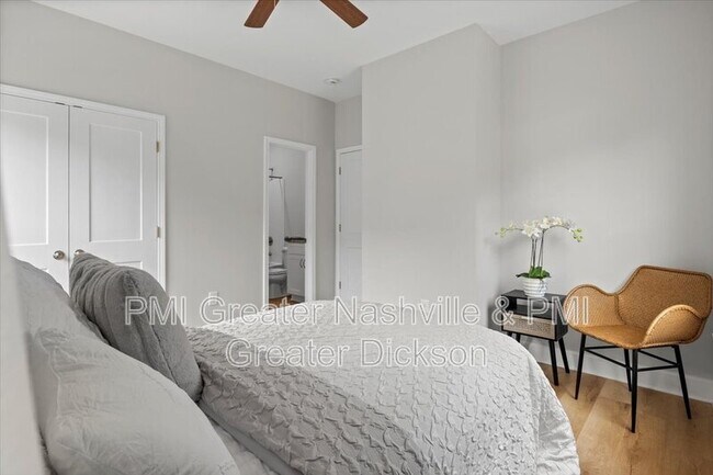 Building Photo - 132 Eno Rd