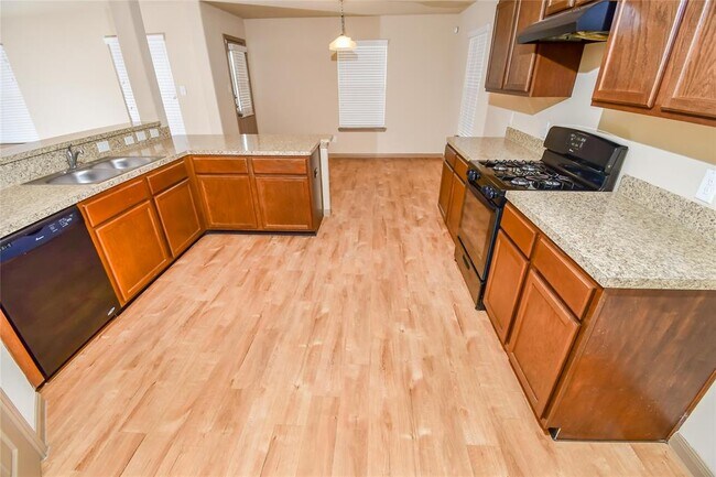 Building Photo - 5730 Long Arbor Ln