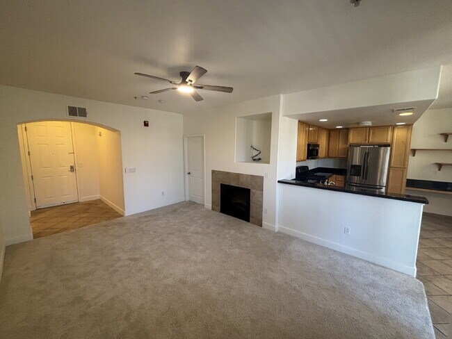 Foto del edificio - Beautiful 2 Bed, 2 Bath Apartment Home in The Phoenician – Resort-Style Living in Roseville!