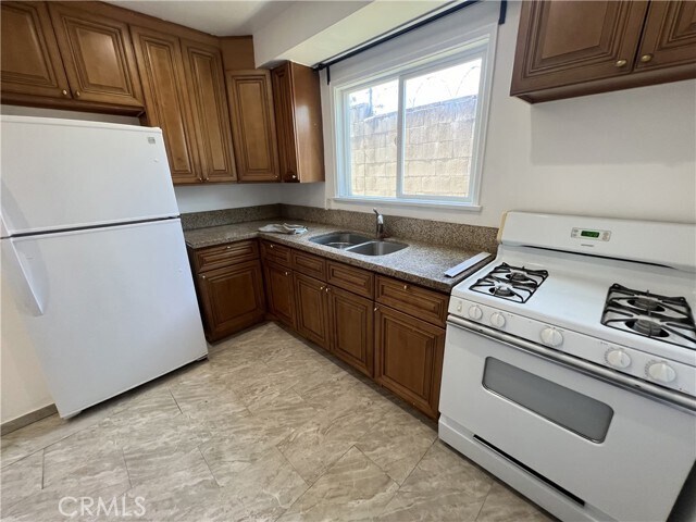 Foto del edificio - 1415 N Cherokee Ave