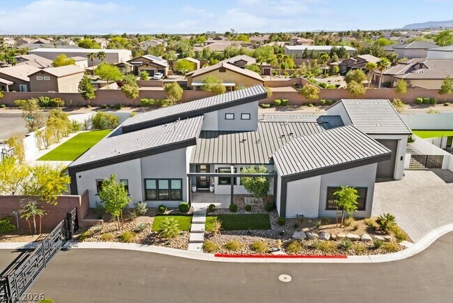 Foto del edificio - 4315 N Dapple Gray Rd