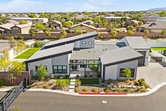Building Photo - 4315 N Dapple Gray Rd