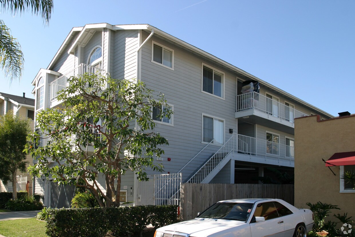 Foto del edificio - 1133 Mira Mar Ave