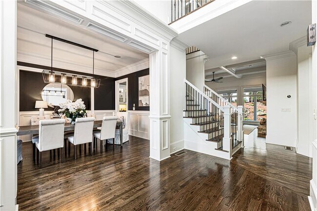 Foto del edificio - 215 6 Hills Ln