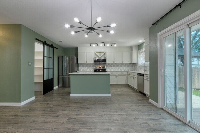 Foto del edificio - 15219 Spring Land