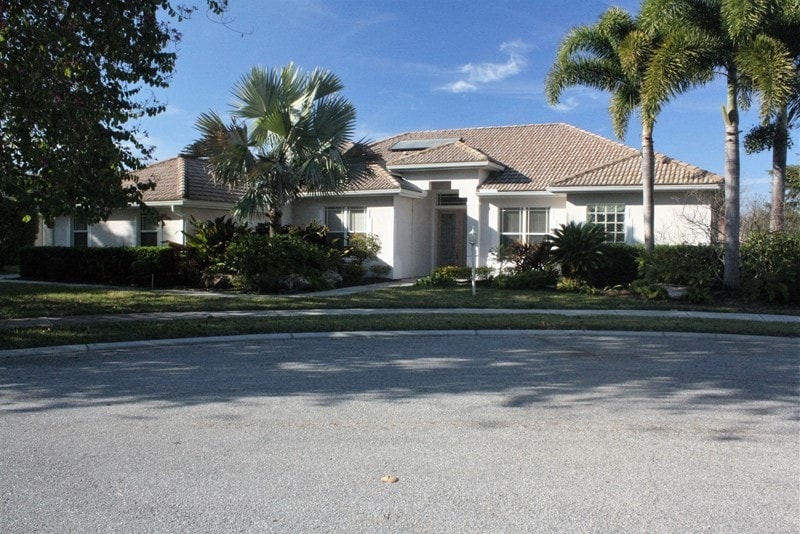 Primary Photo - 8557 Greenside Ct