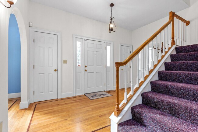 Building Photo - 88 Fern Ave