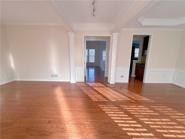 Foto del edificio - 810 Courageous Ct