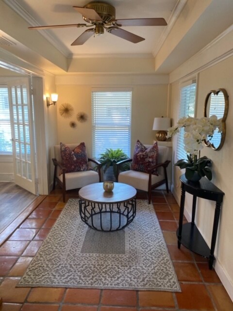 Entryway - 707 S Bungalow Ter