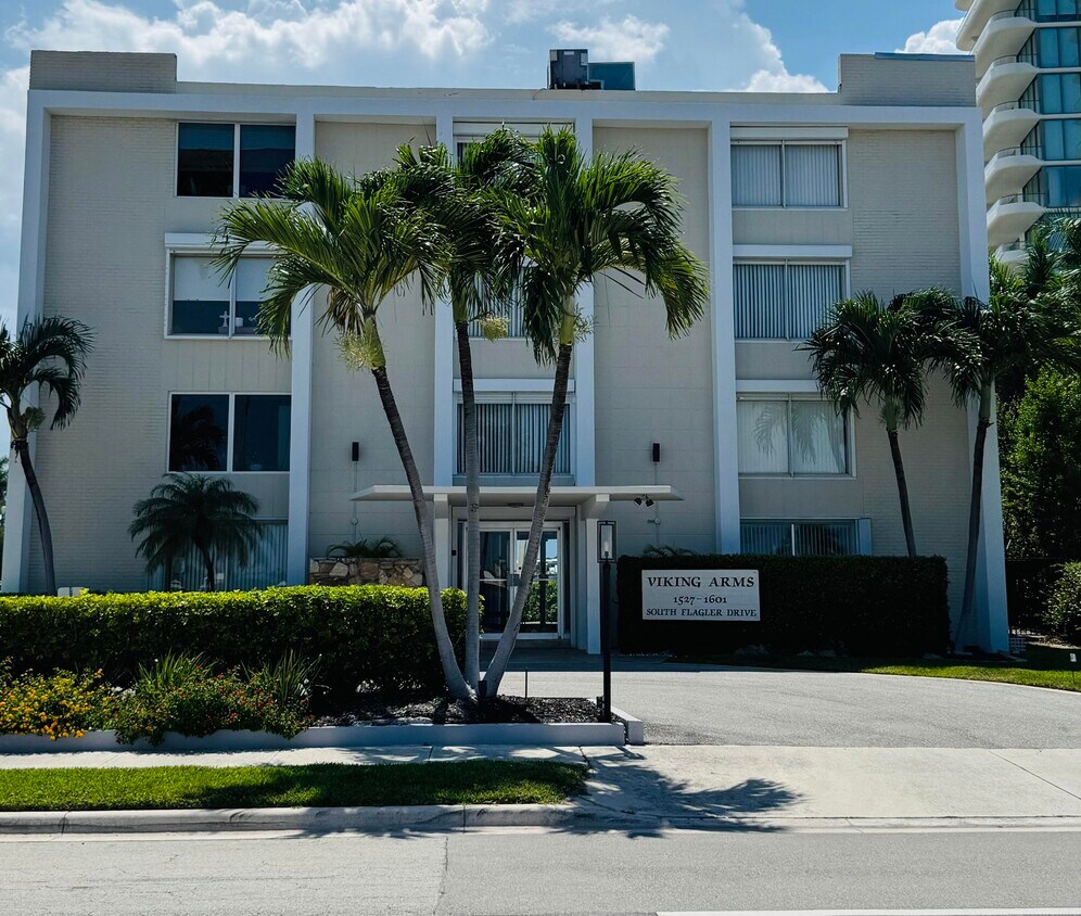 Foto principal - 1527 S Flagler Dr