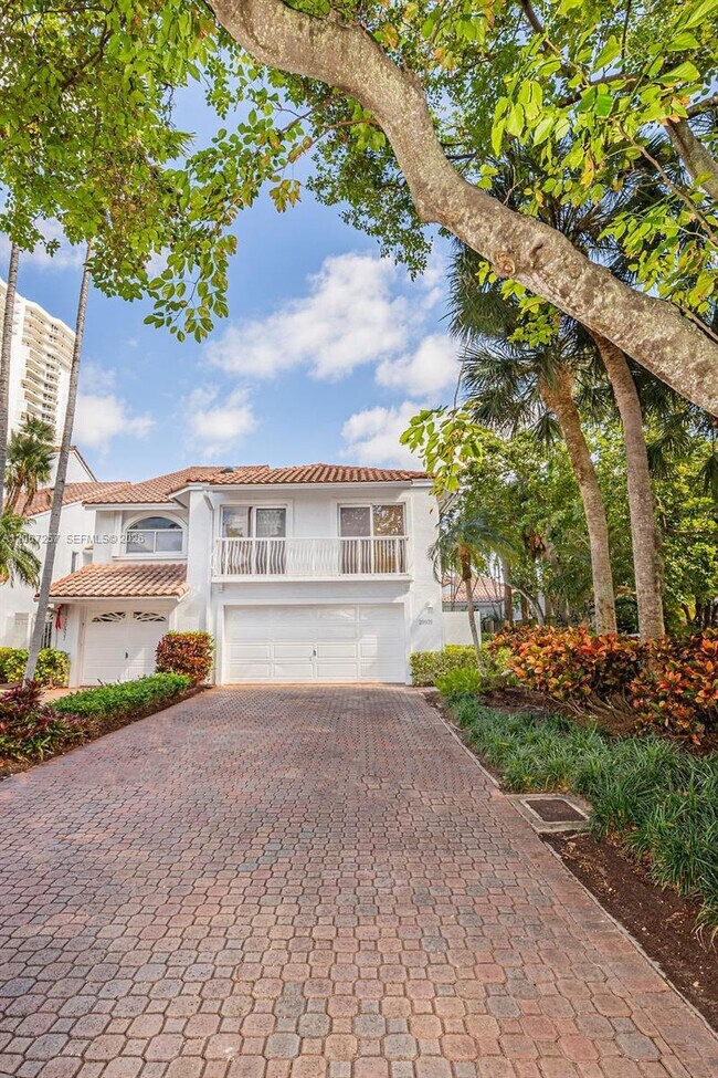 Foto del edificio - 20935 NE 37th Ct