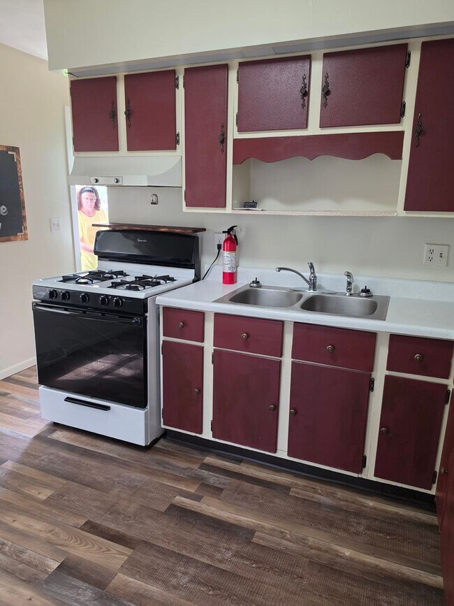 Foto del edificio - Charming, extremely clean 2 BR house in Shirley