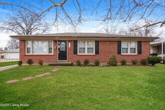 Building Photo - 7706 Poinsettia Dr