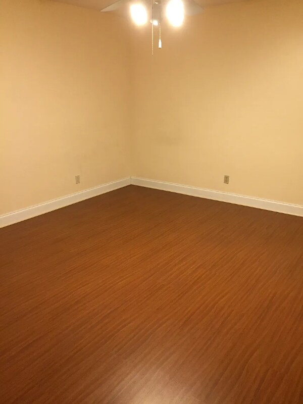 Building Photo - 148 Rolling Acres Way