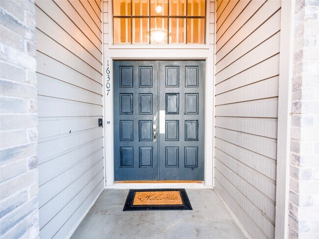 Foto del edificio - 16307 Mulberry Run Ct