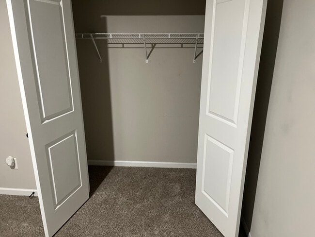 Building Photo - 7204 Stoney Wood Ln