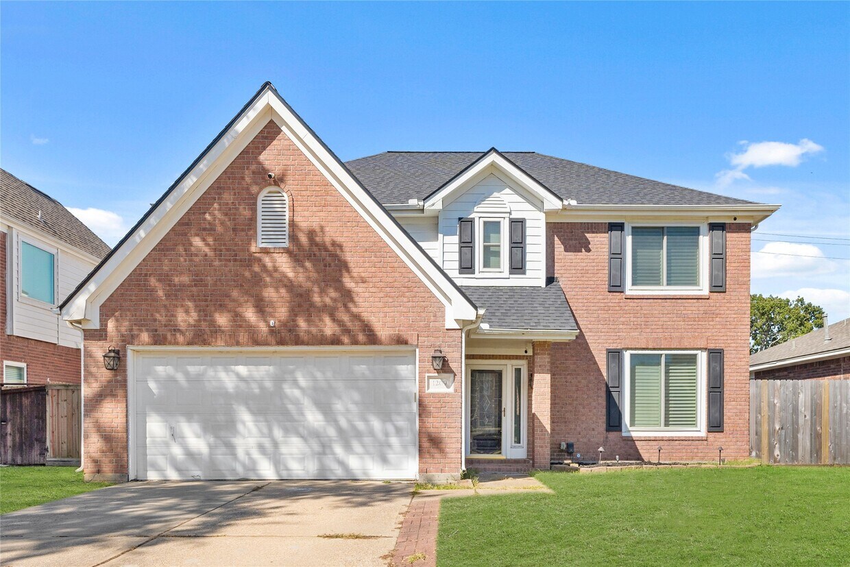 Foto principal - 1209 Comanche St