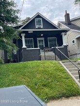 Building Photo - 2052 Midland Ave