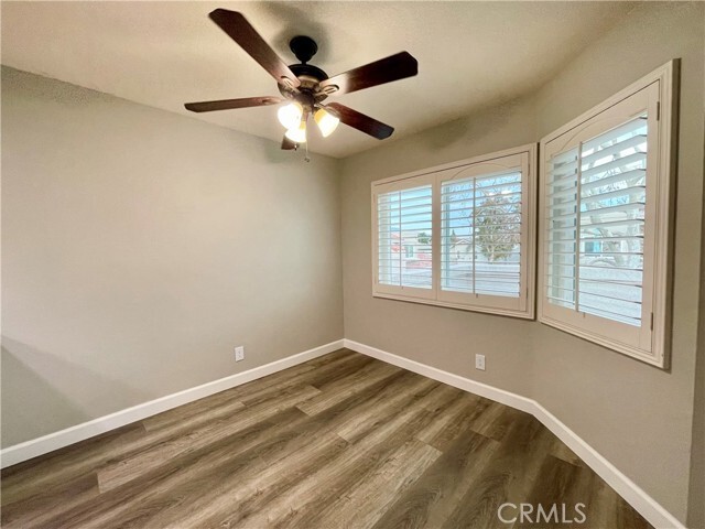 Building Photo - 9753 La Jolla Dr