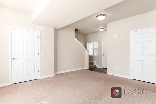 Building Photo - 520 E 500 S
