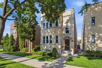 Building Photo - 5851 N Virginia Ave