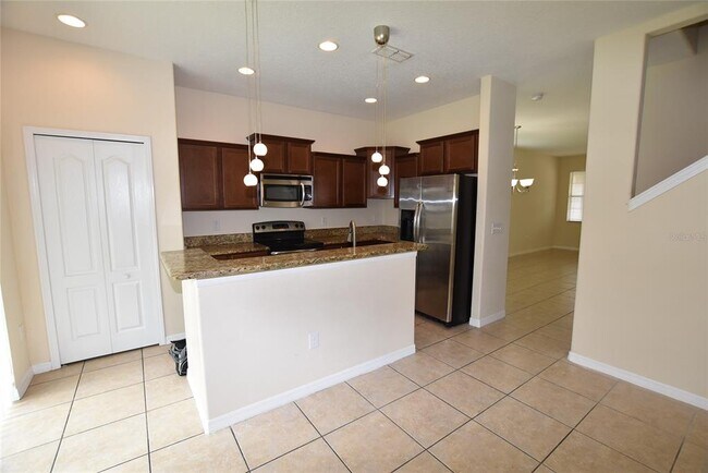 Building Photo - 11199 SAVANNAH LANDING Cir