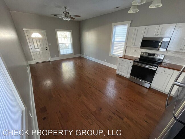 Building Photo - 2 br, 1 bath House - 468 East Brandeis Avenue