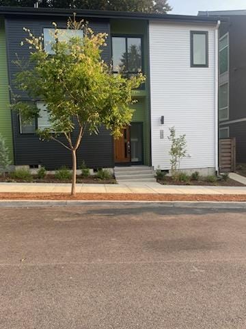 Building Photo - 1730 SE Ramona St