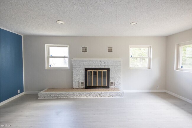 Building Photo - 3 br, 2 bath House - 2013 S Holly Avenue
