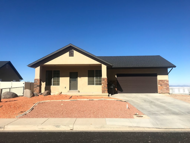 Primary Photo - 262 Bristlecone Dr