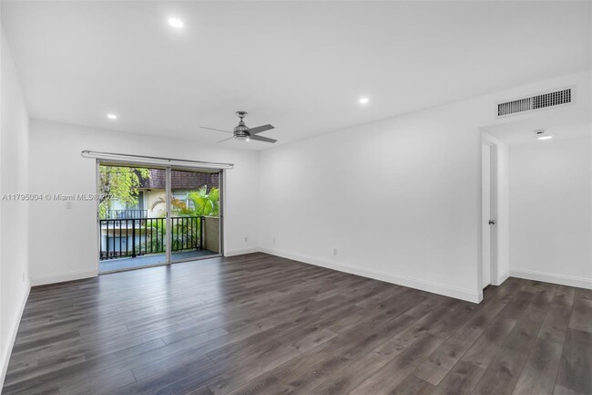 Foto del edificio - 13712 SW 90th Ave