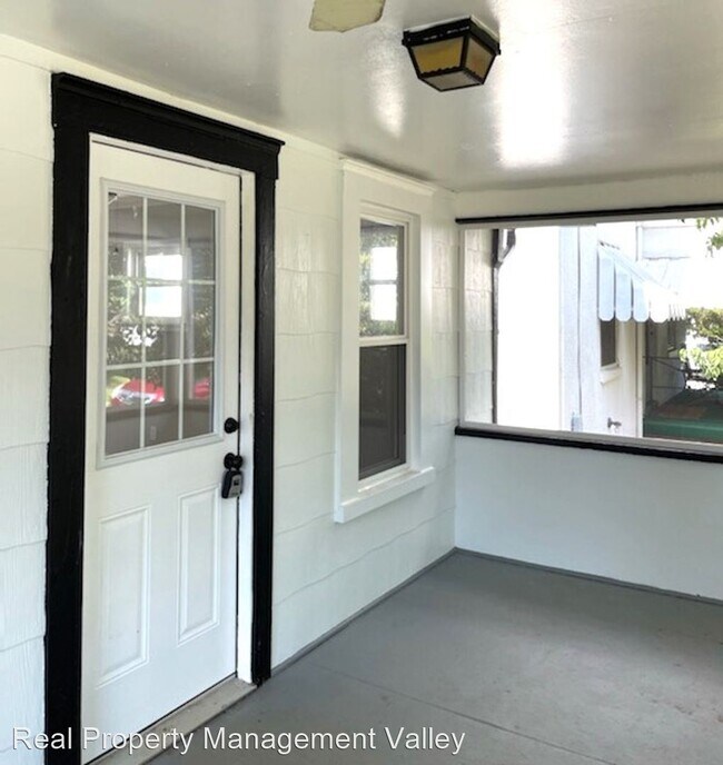 Building Photo - 2 br, 1 bath House - 115 18th Street