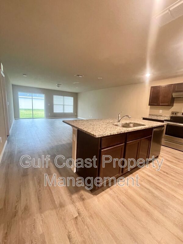 Building Photo - 12757 Buffing Rd