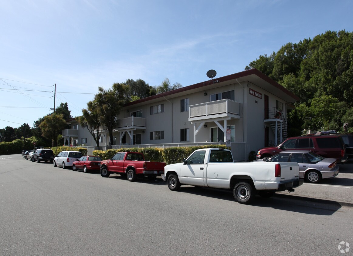 Foto del edificio - 801 Meadowsweet Dr
