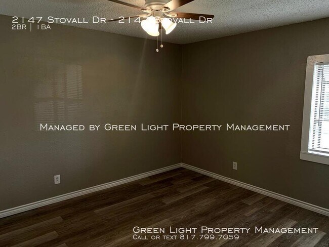 Foto del edificio - 2147 Stovall Dr