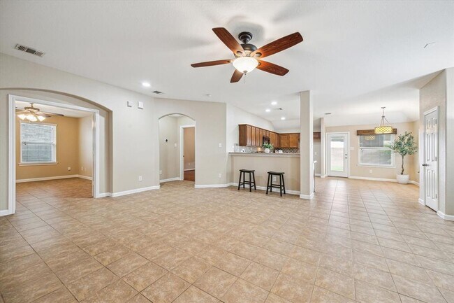 Foto del edificio - 9015 Springcroft Ct