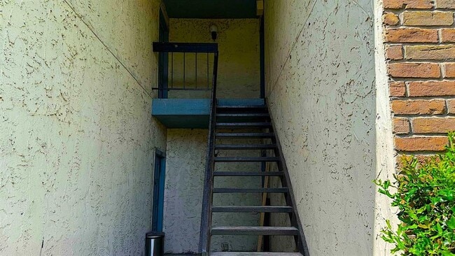 Building Photo - 8360 Jorine Dr