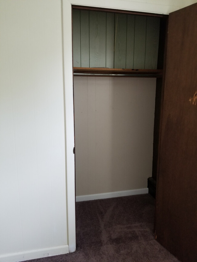 Building Photo - 203 Forrest Avenue