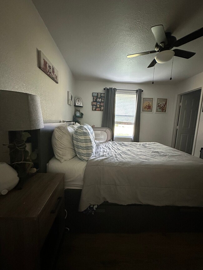 Foto del edificio - 4318 Ensign Rd