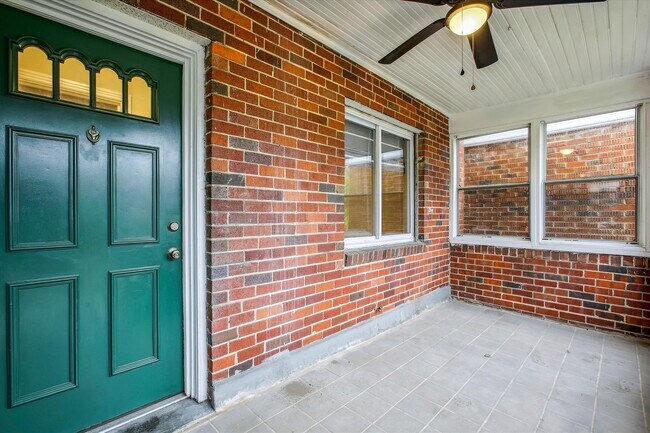 Photo - Stylish NE DC 2BR/1.5BA Townhome with Space, Comfort & Charm