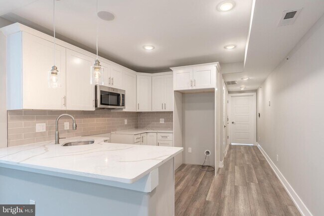 Foto del edificio - 421 W Cumberland St