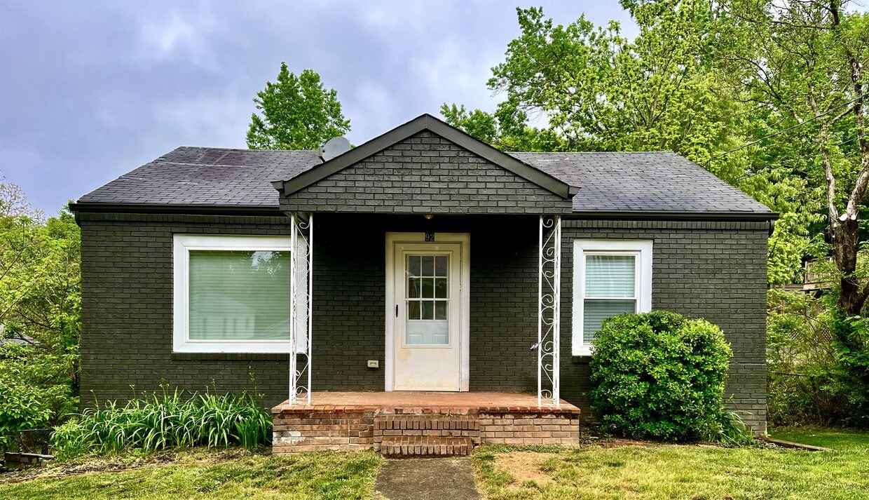 Primary Photo - 92 Morris St