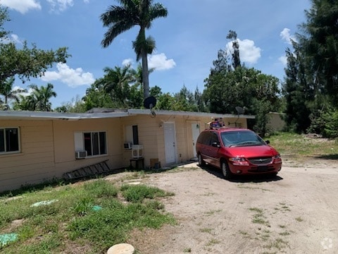 Building Photo - 25445 Shore Dr