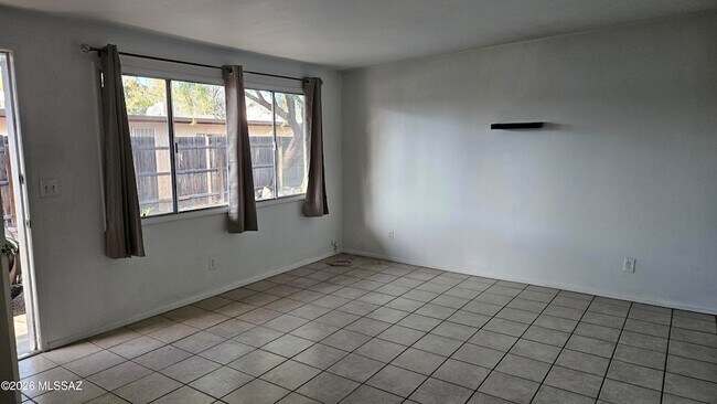 Building Photo - 3036 N Richey Blvd