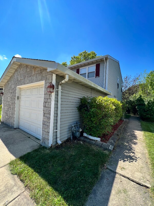 Building Photo - 113 Tahoe Dr