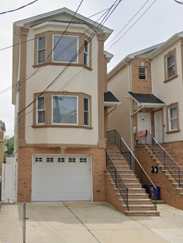 Primary Photo - 411 Warren St