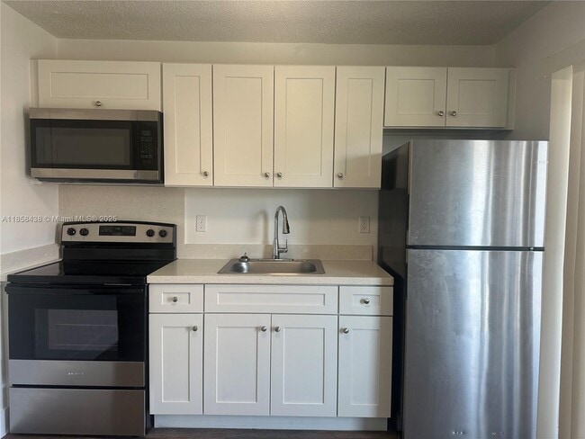 Foto del edificio - 529 SW 4th St