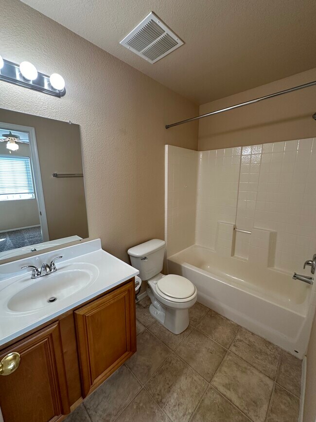 Foto del edificio - 2834 E Tracy Ln